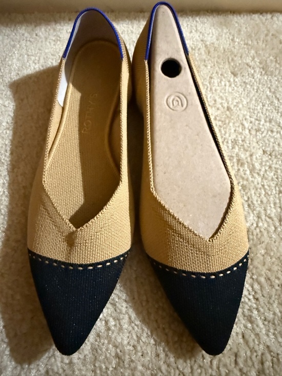 Rothy's Shoes - Rothy's The Point II flats in the Camel Captoe colorway size 9.5